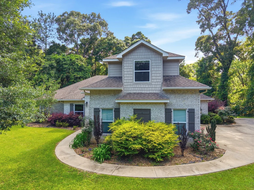 Unit for sale at 5800 S Mosley Lane, Crestview, FL 32539