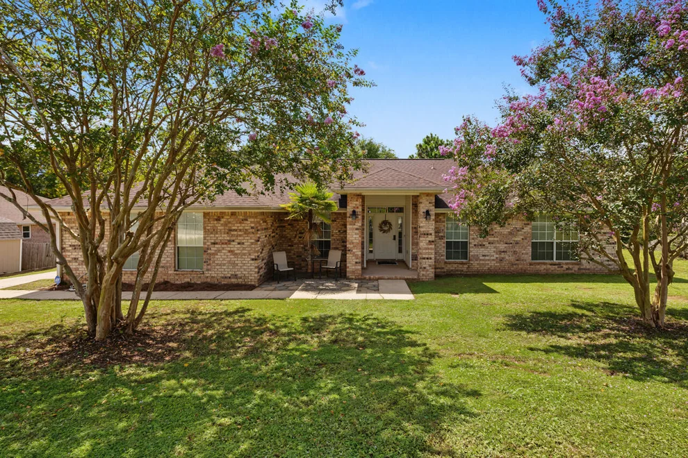 Unit for sale at 5187 Whitehurst Lane, Crestview, FL 32536