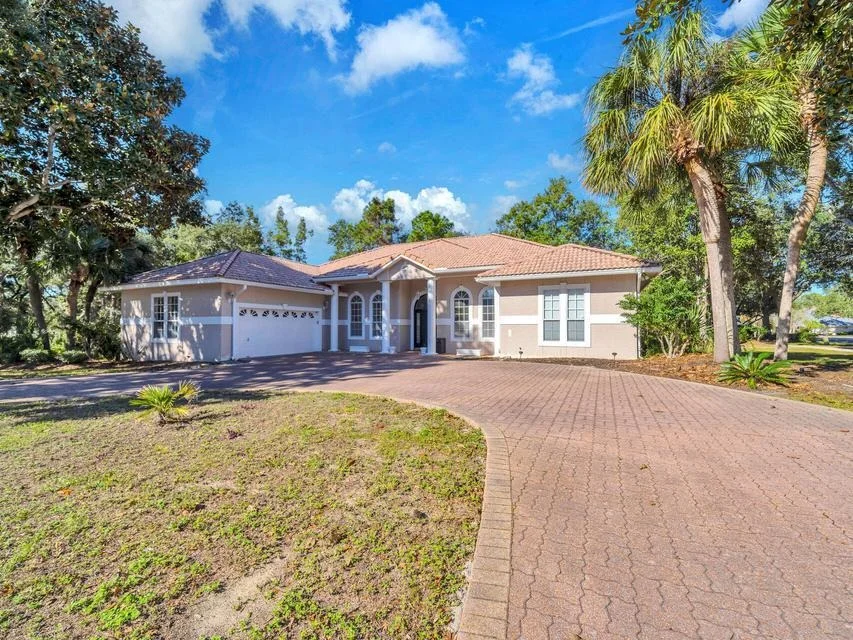 Unit for sale at 122 W Country Club Drive, Destin, FL 32541