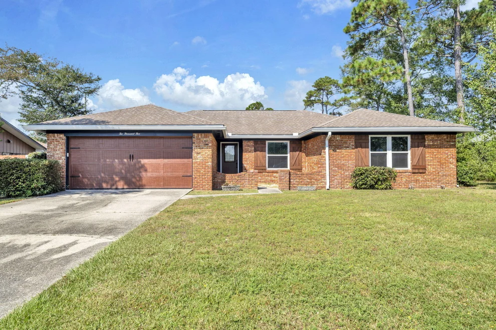 Unit for sale at 2005 Plumosa Palm Drive, Niceville, FL 32578