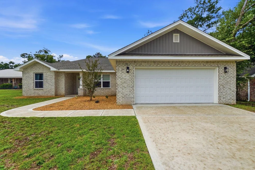 Unit for sale at 3228 Twilight Drive, Crestview, FL 32539