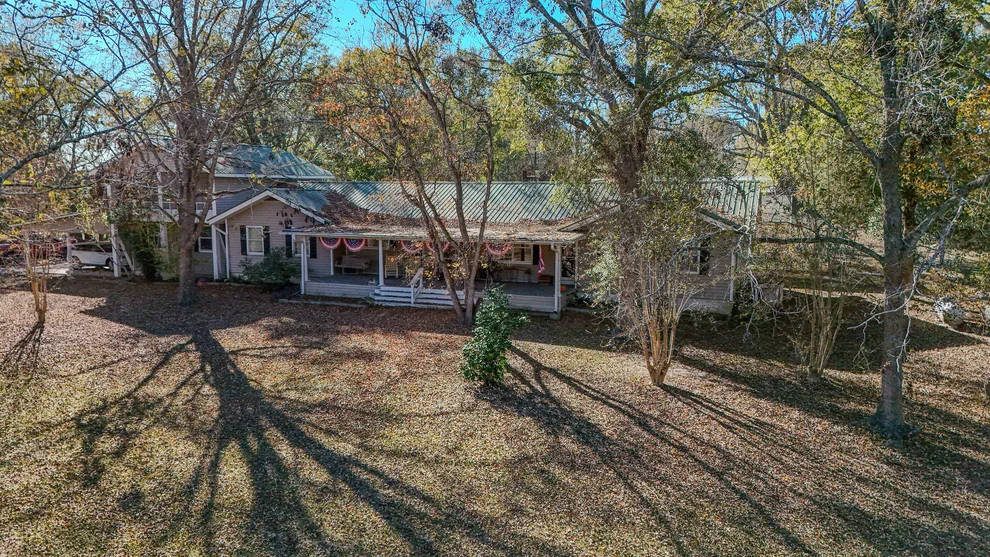 Unit for sale at 1981 Parrish Rd Road, Florala, AL 36442