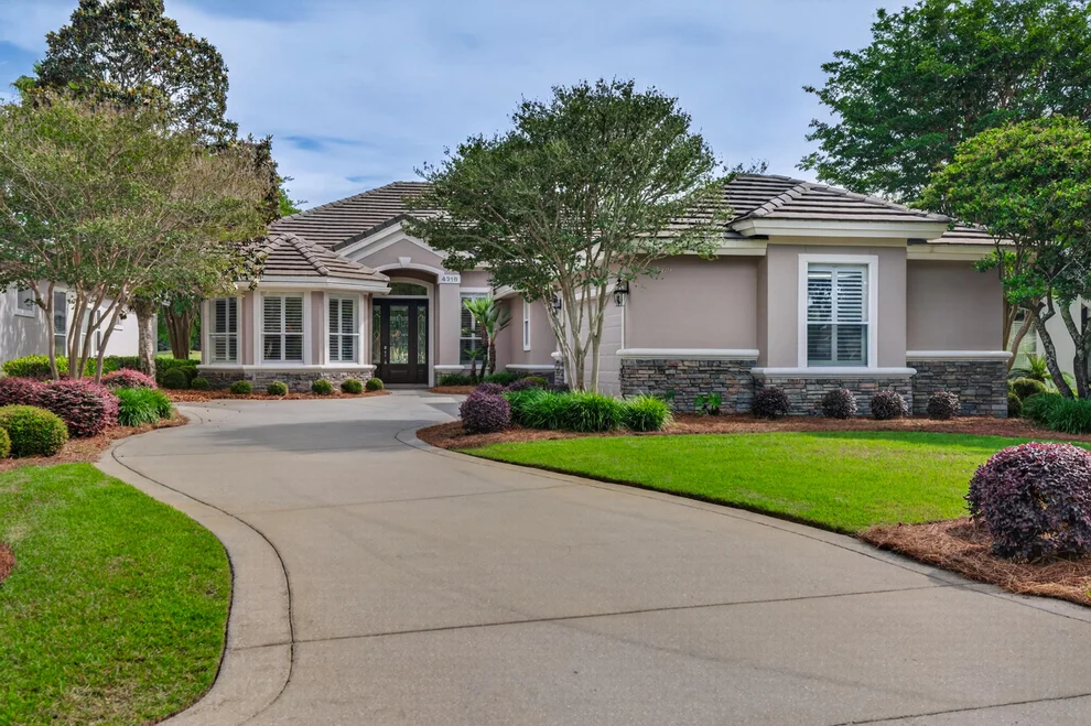 Unit for sale at 4318 Carriage Lane, Destin, FL 32541