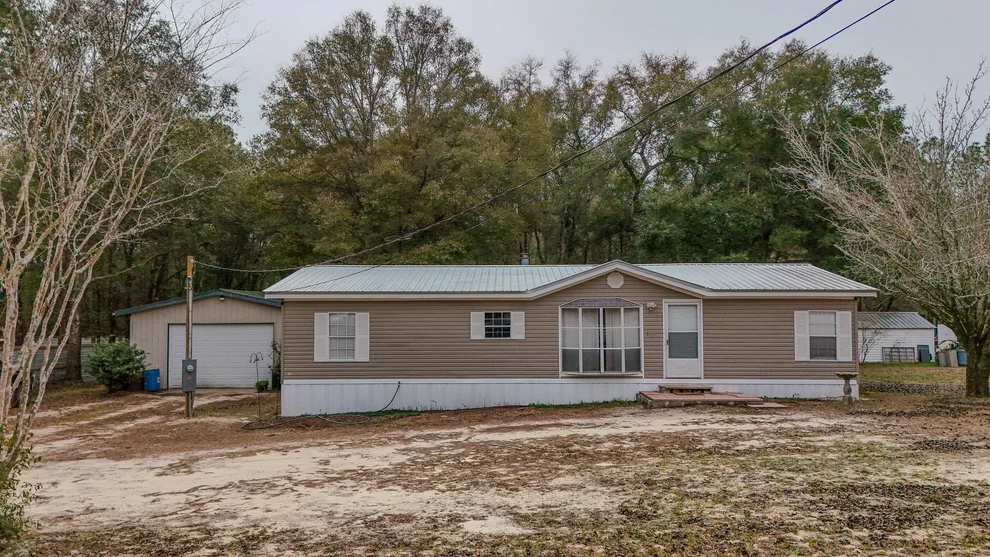 Unit for sale at 543 Cat Island Road, DeFuniak Springs, FL 32433
