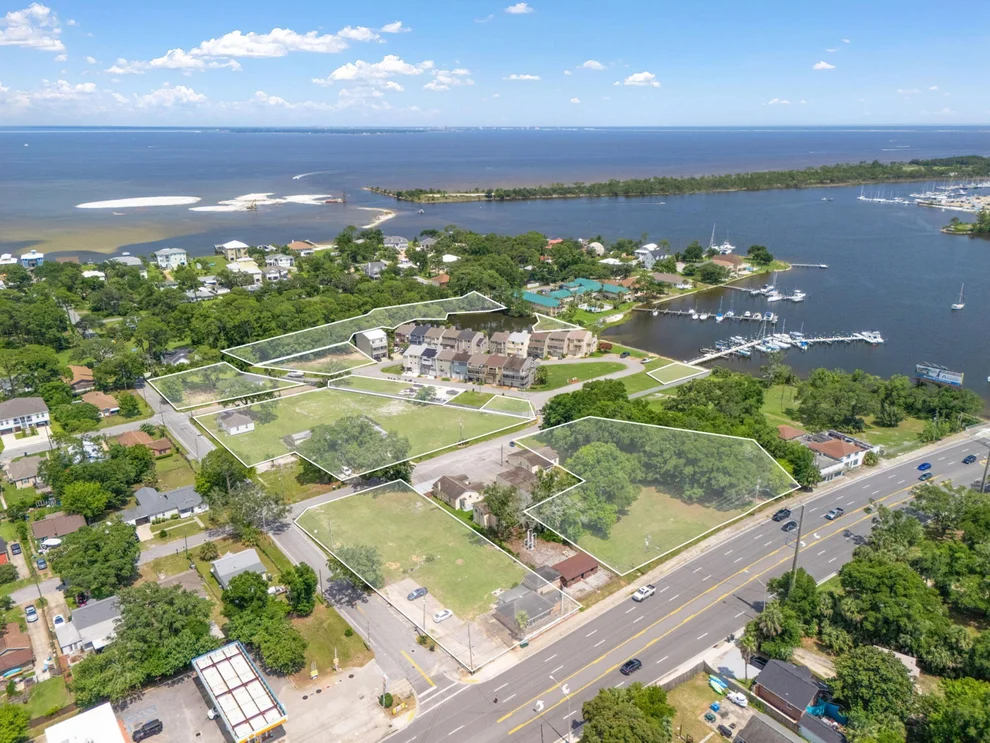 Unit for sale at 612 S 1st Street, Pensacola, FL 32507