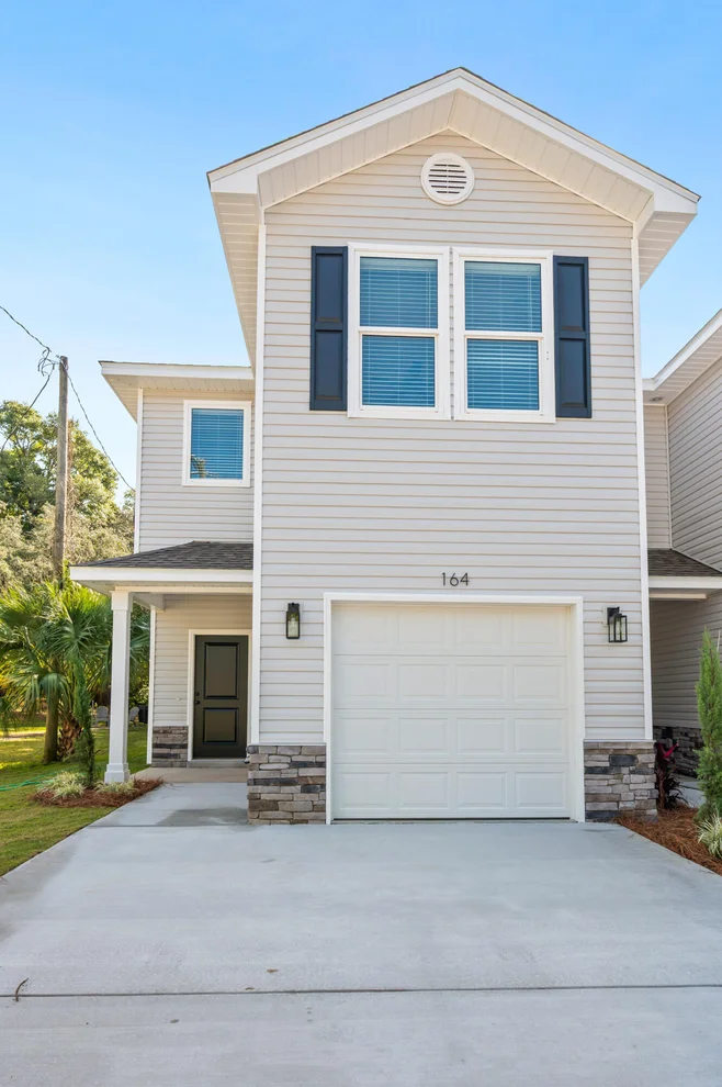 Unit for sale at 160 Westview Avenue, Valparaiso, FL 32580