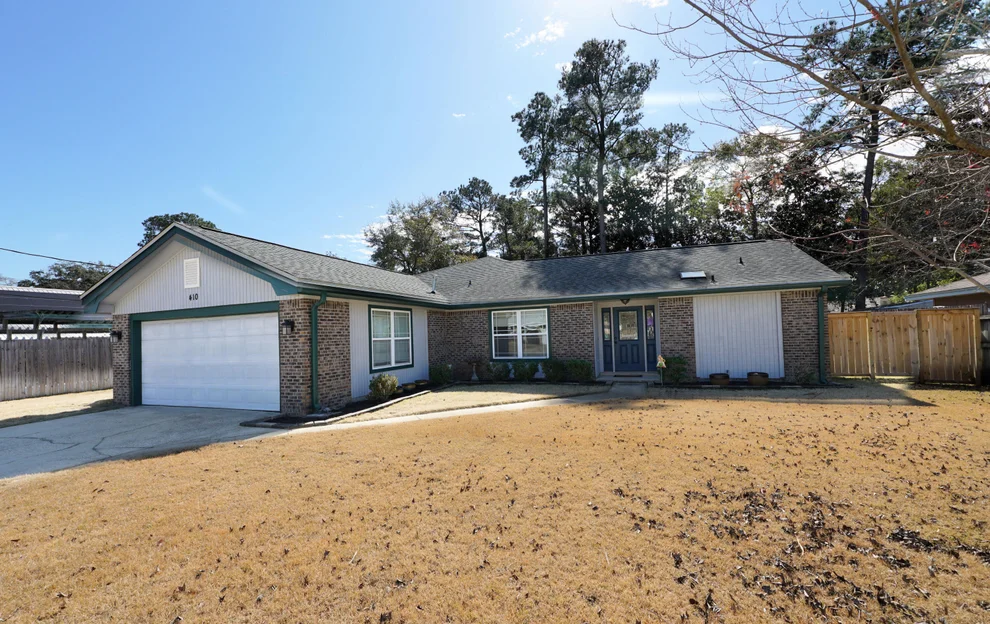 Unit for sale at 410 Green Oak Lane, Niceville, FL 32578