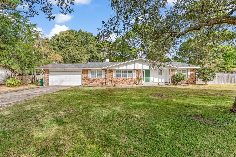 Unit for sale at 41 Poplar Avenue, Shalimar, FL 32579