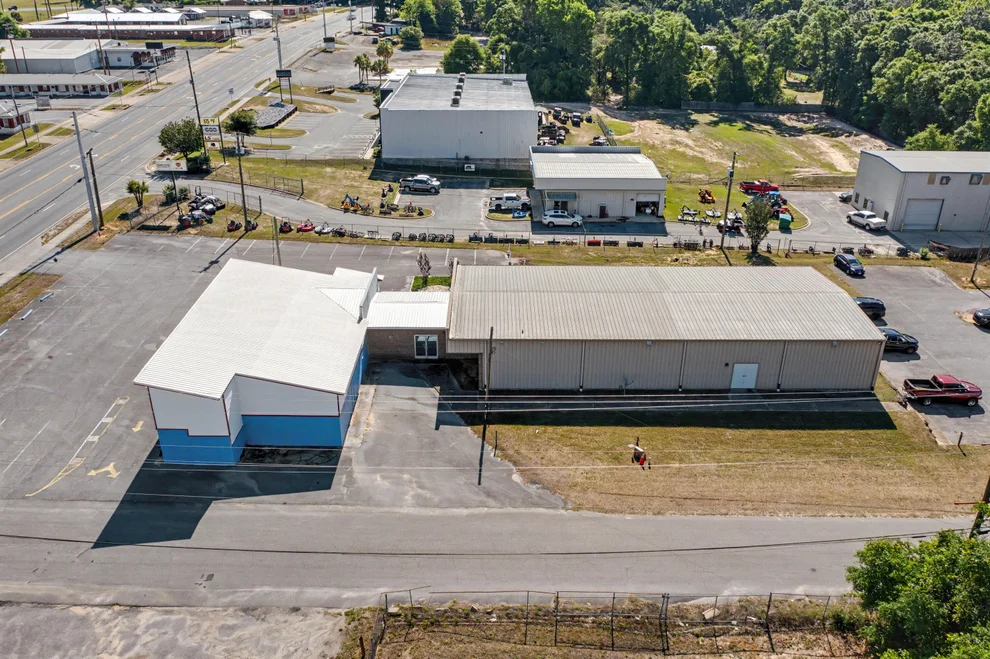 Unit for sale at 699 W James Lee Boulevard, Crestview, FL 32536