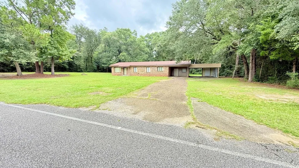 Unit for sale at 22425 Fifth Avenue, Florala, AL 36442