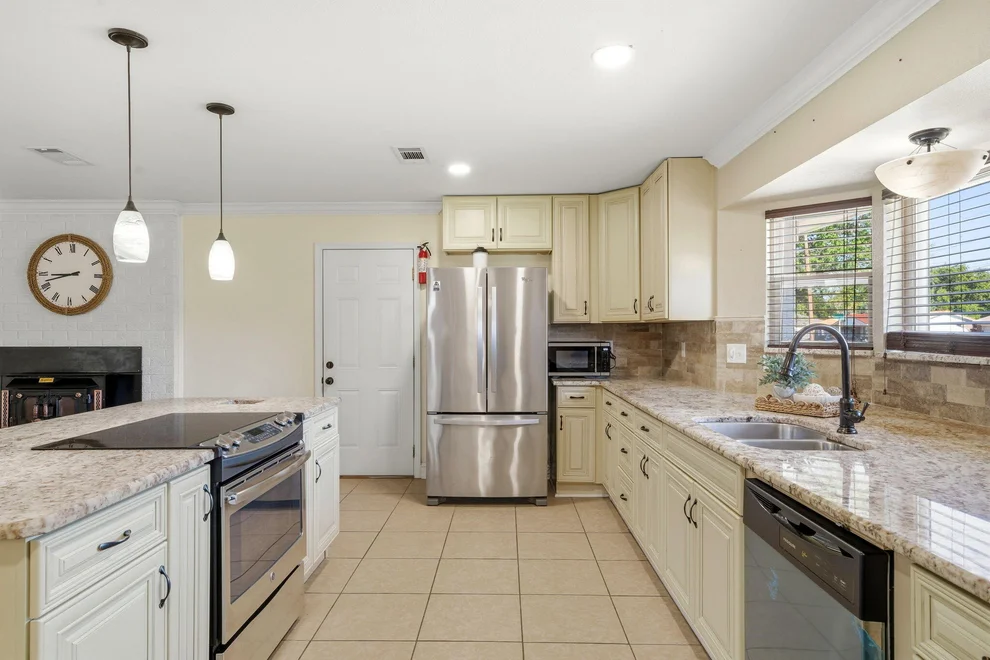 Unit for sale at 1969 Frontera Street, Navarre, FL 32566