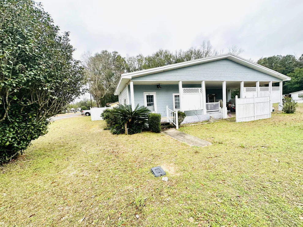 Unit for sale at 253 S 22nd Street, DeFuniak Springs, FL 32435