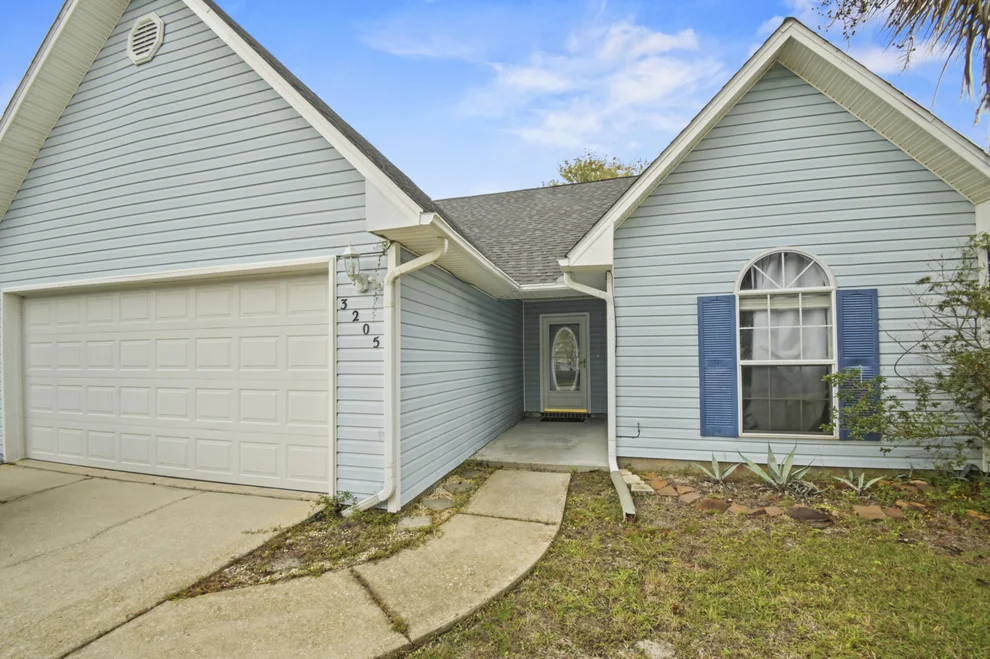 Unit for sale at 3205 Birdseye Circle, Gulf Breeze, FL 32563
