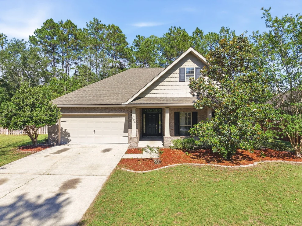 Unit for sale at 106 Crab Apple Avenue, Crestview, FL 32536