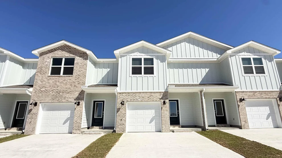 Unit for sale at 2406 Cliff Hollow Circle, Gulf Breeze, FL 32563