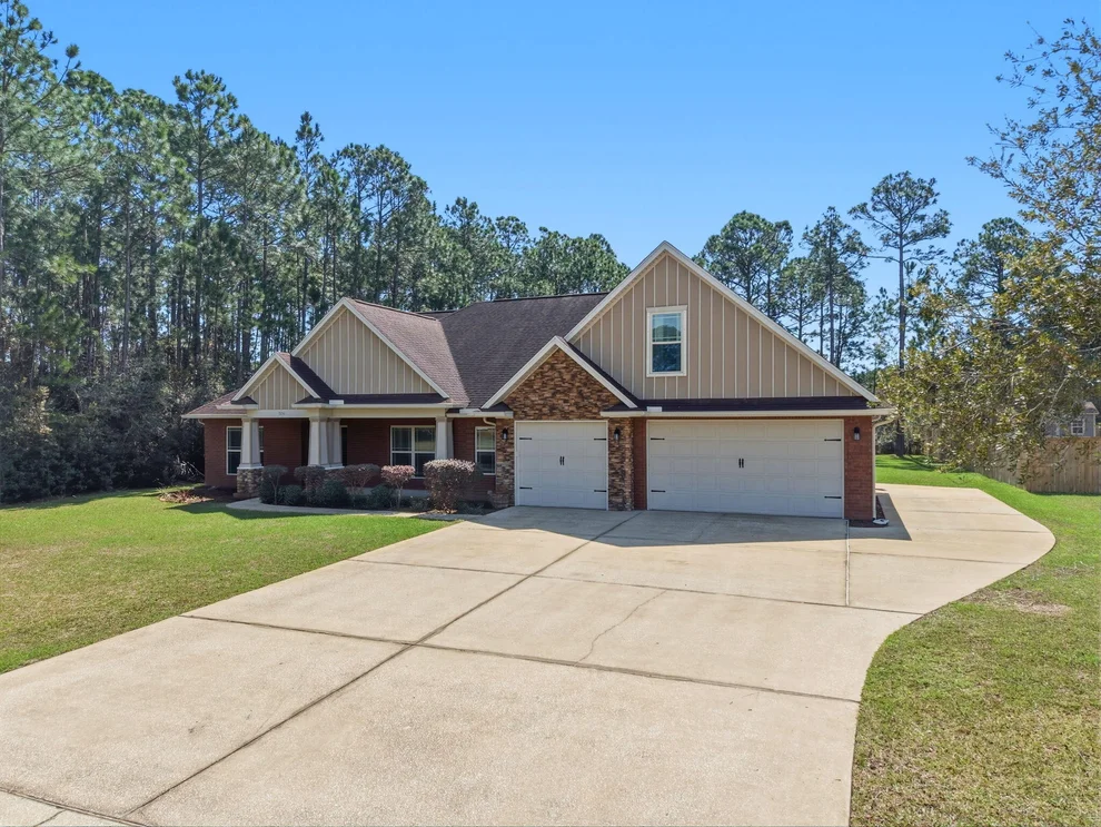 Unit for sale at 7151 Reef Street, Navarre, FL 32566