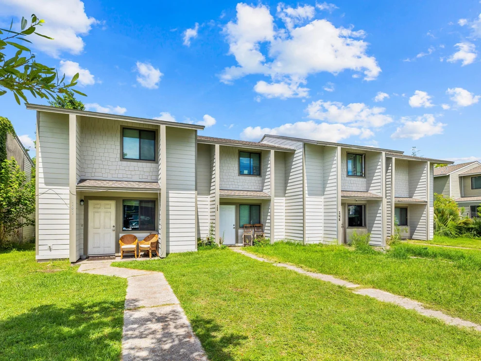 Unit for sale at 141 Cheri Lane, Panama City, FL 32404
