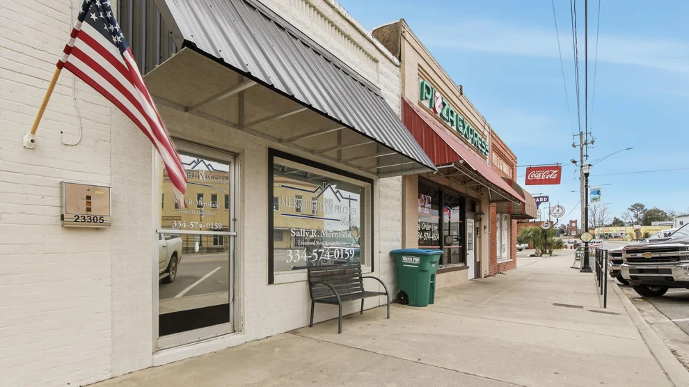 Unit for sale at 23305 Fifth Avenue, Florala, AL 36442