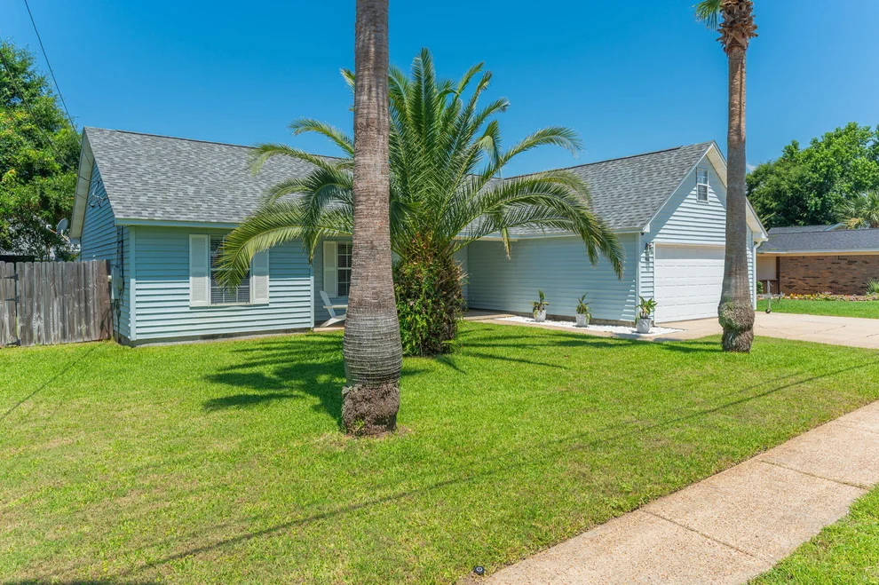 Unit for sale at 400 Primrose Circle, Destin, FL 32541