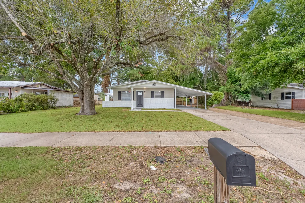 Unit for sale at 12 NW Memorial Parkway, Fort Walton Beach, FL 32548