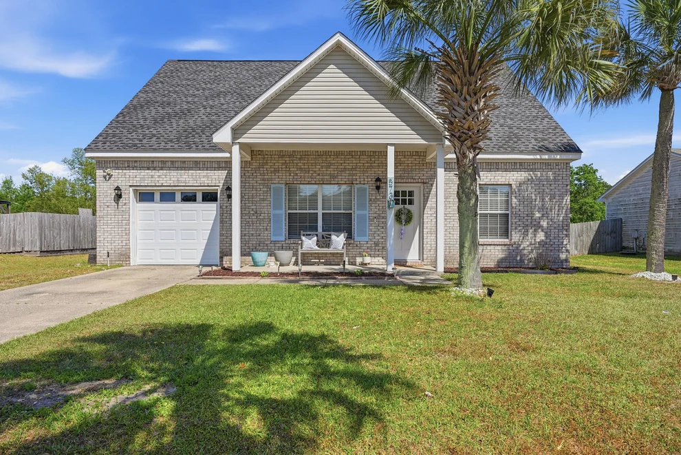 Unit for sale at 573 Tropical Way, Freeport, FL 32439