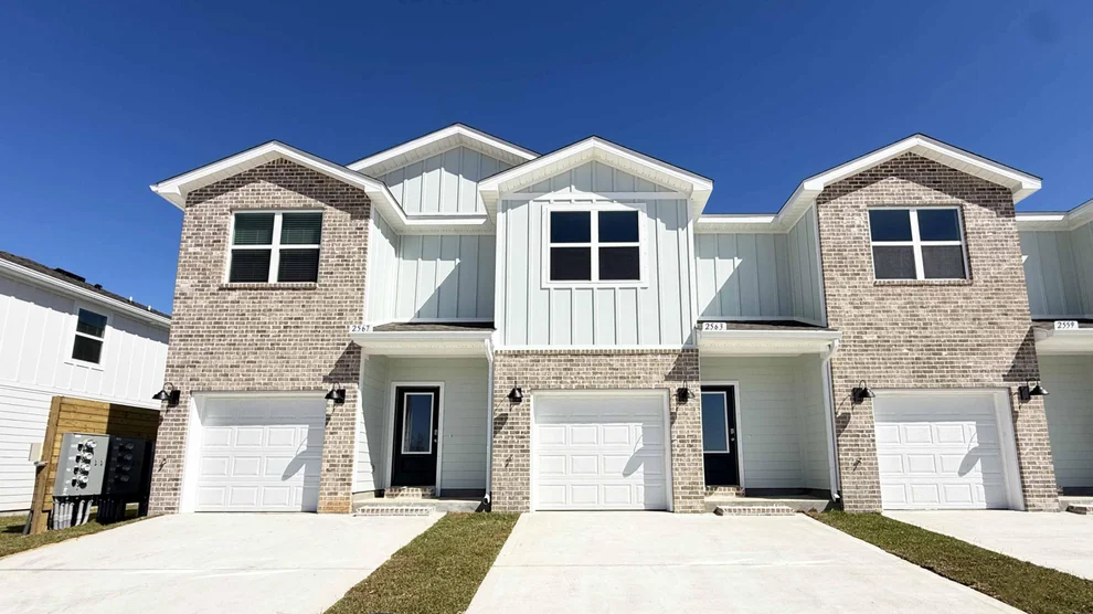 Unit for sale at 2379 Cliff Hollow Circle, Gulf Breeze, FL 32563