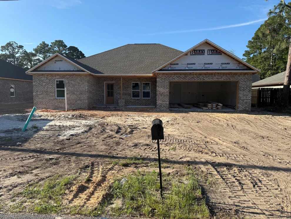 Unit for sale at 565 W Pine Street, Mary Esther, FL 32569
