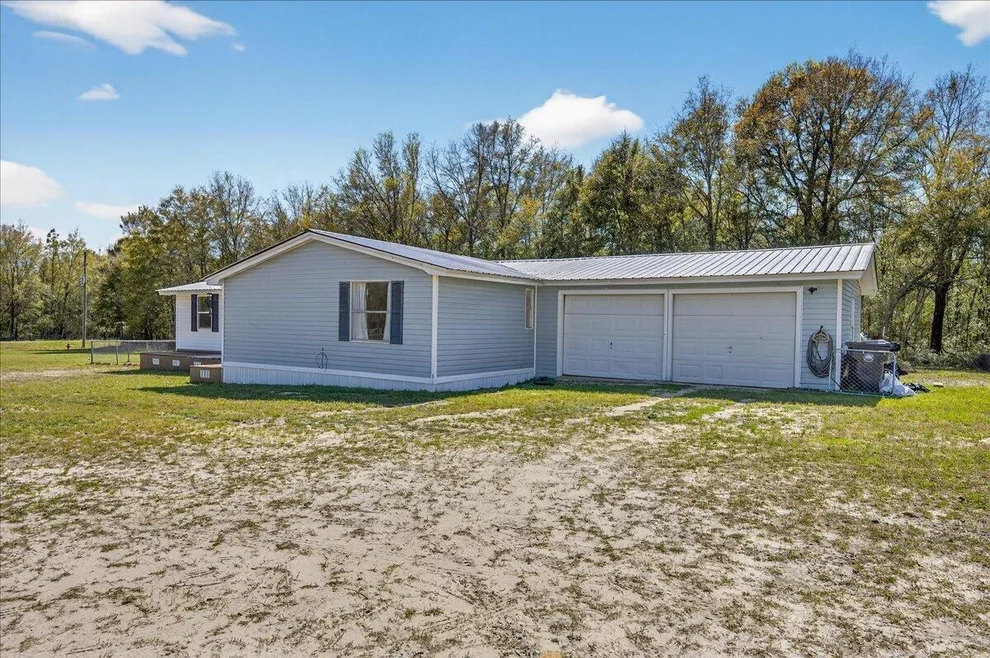 Unit for sale at 5483 Co Hwy 1087, DeFuniak Springs, FL 32433