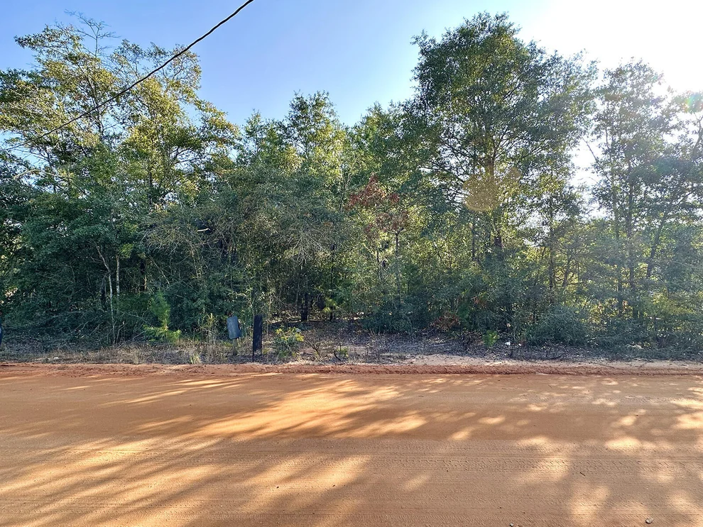 Unit for sale at Lot 3 W Cypress Avenue, DeFuniak Springs, FL 32433