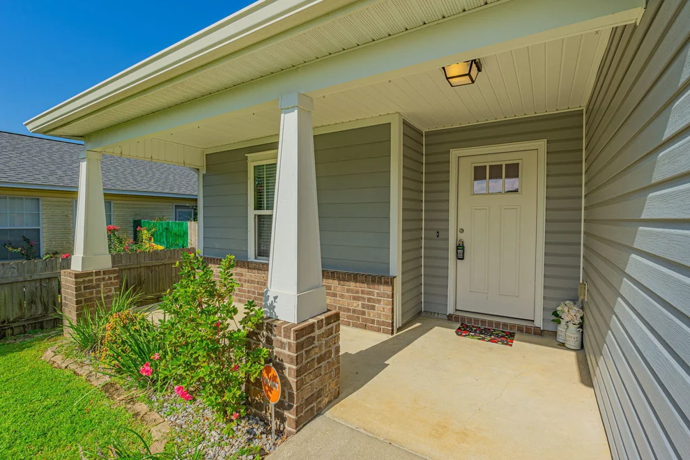 Unit for sale at 2009 Presidio Street, Navarre, FL 32566