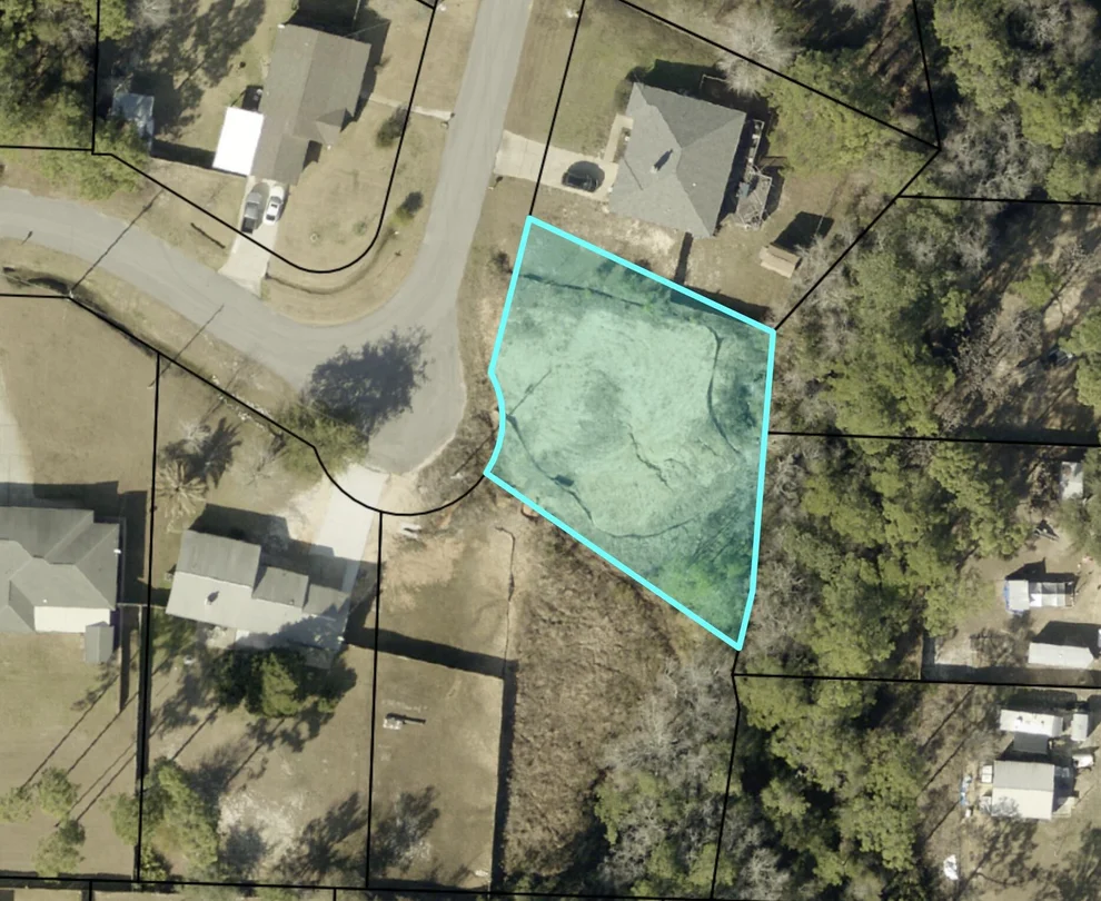 Unit for sale at 2518 Weeping Willow Lane, Navarre, FL 32566