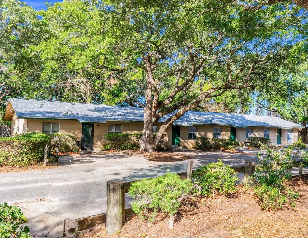 Unit for sale at 210 NW Dates Avenue, Fort Walton Beach, FL 32548