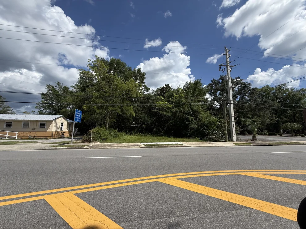 Unit for sale at 131 N Partin Drive, Niceville, FL 32578
