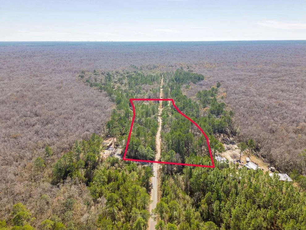 Unit for sale at 0000 Smokehouse Lake Road, Ponce De Leon, FL 32455