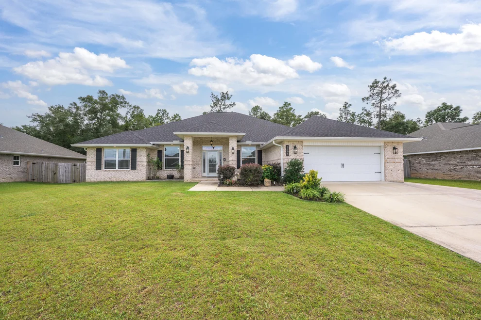 Unit for sale at 5196 Gaineswood Drive, Milton, FL 32583