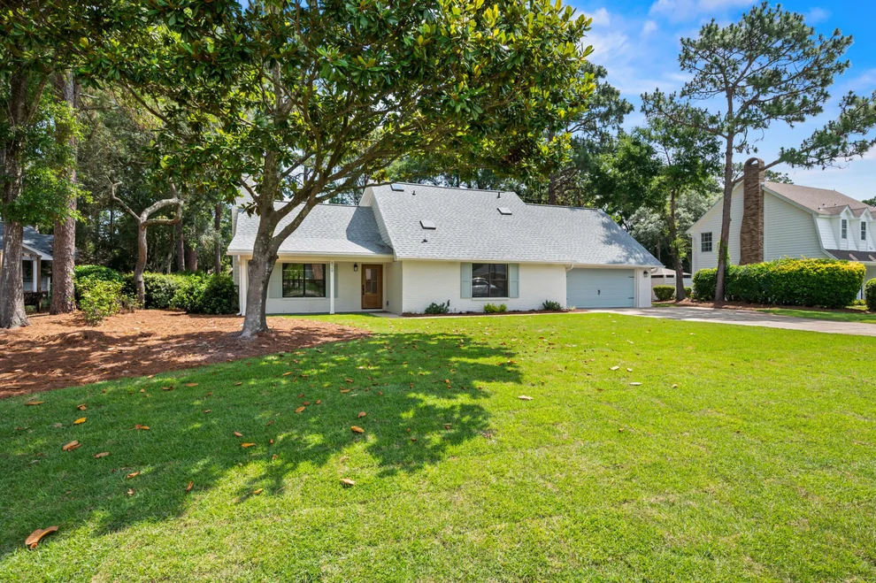 Unit for sale at 829 S Turnberry Cove, Niceville, FL 32578