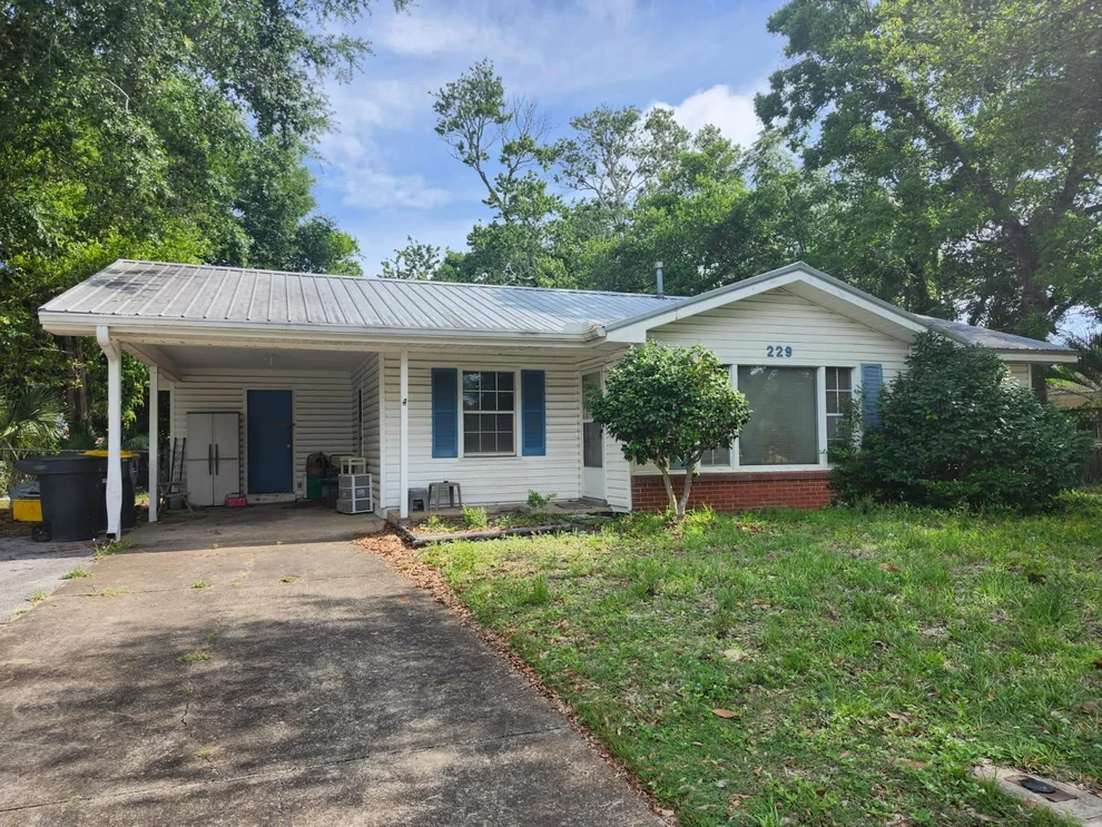 Unit for sale at 229 NW Holmes Boulevard, Fort Walton Beach, FL 32548
