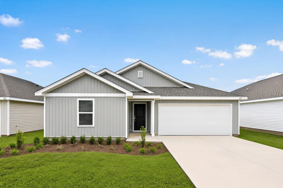 Unit for sale at 57 Mapleview Drive, DeFuniak Springs, FL 32435