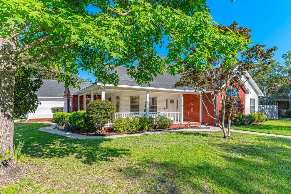 Unit for sale at 2912 Mossy Cove Lane, Navarre, FL 32566