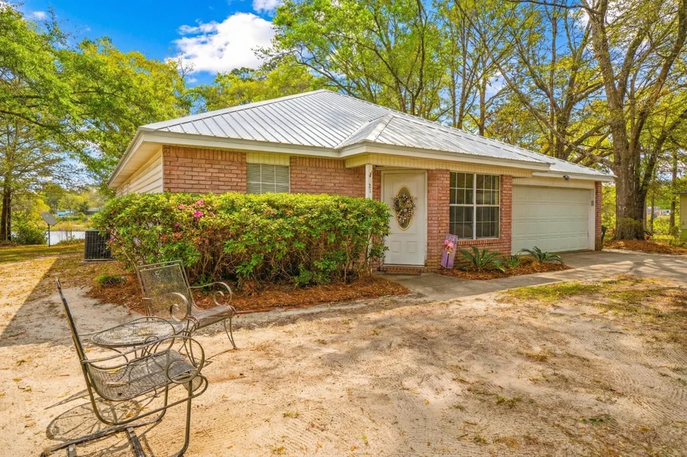 Unit for sale at 21 Marys Court, DeFuniak Springs, FL 32433