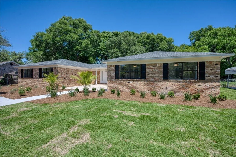 Unit for sale at 1467 Live Oak Street, Niceville, FL 32578