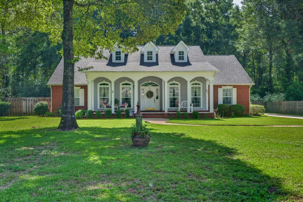 Unit for sale at 6021 Dorchester Place, Crestview, FL 32536