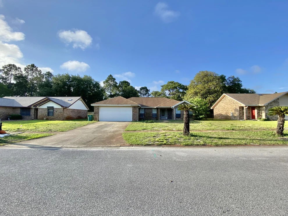 Unit for sale at 1063 Boulevard De La Parisienne, Mary Esther, FL 32569