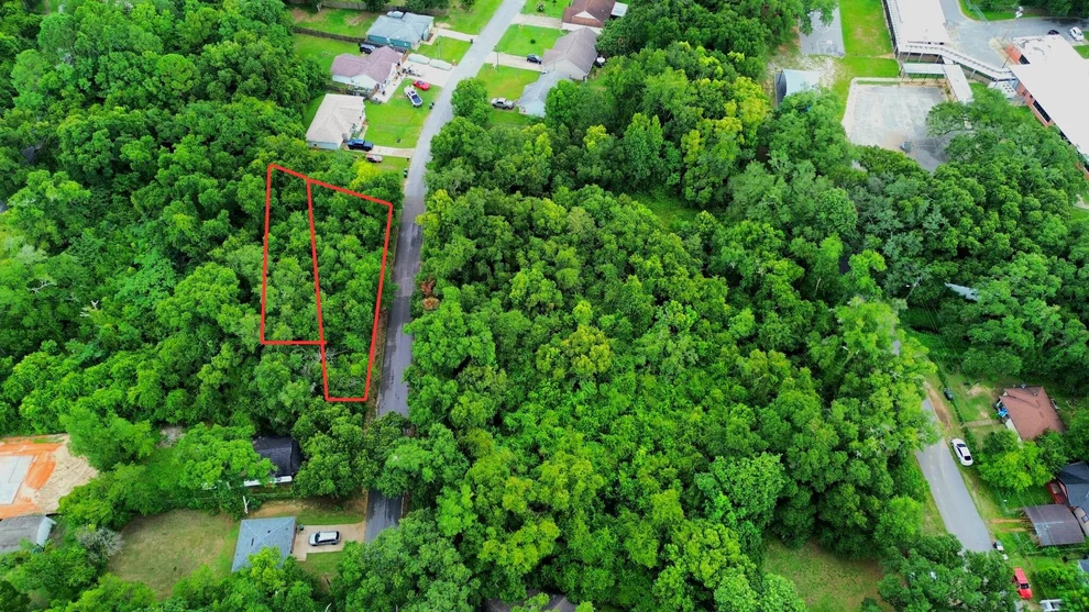 Unit for sale at 107 N Jamaica Street, Pensacola, FL 32507