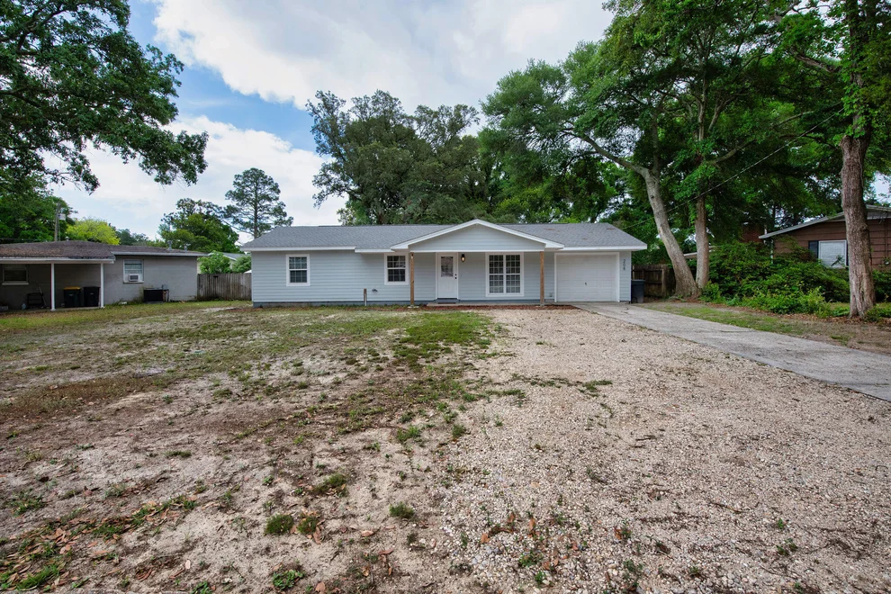 Unit for sale at 208 Moriarty Street, Fort Walton Beach, FL 32548