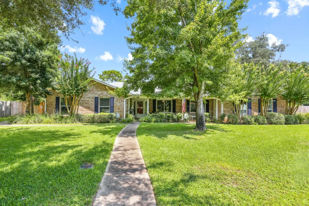 Unit for sale at 424 Dracena Way, Gulf Breeze, FL 32561
