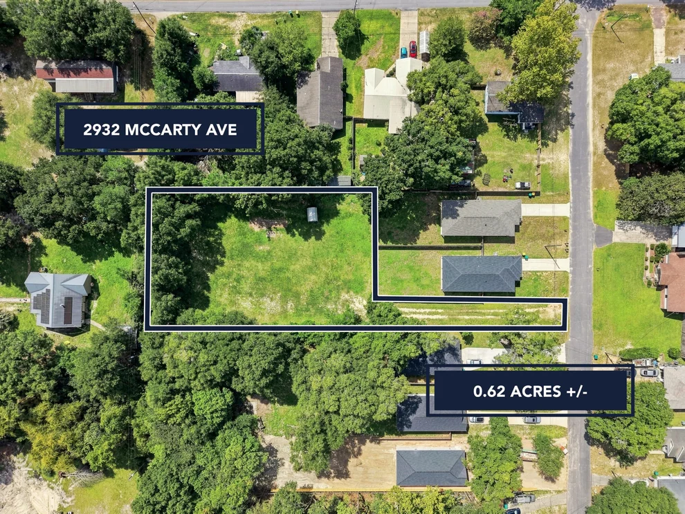 Unit for sale at 2932 McCarty Avenue, Crestview, FL 32539