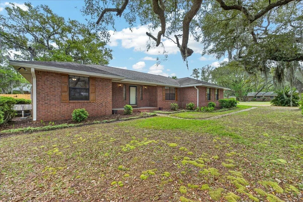 Unit for sale at 56 Warwick Drive, Shalimar, FL 32579