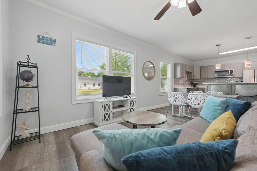 Unit for sale at 600 E Brainerd Street, Pensacola, FL 32503