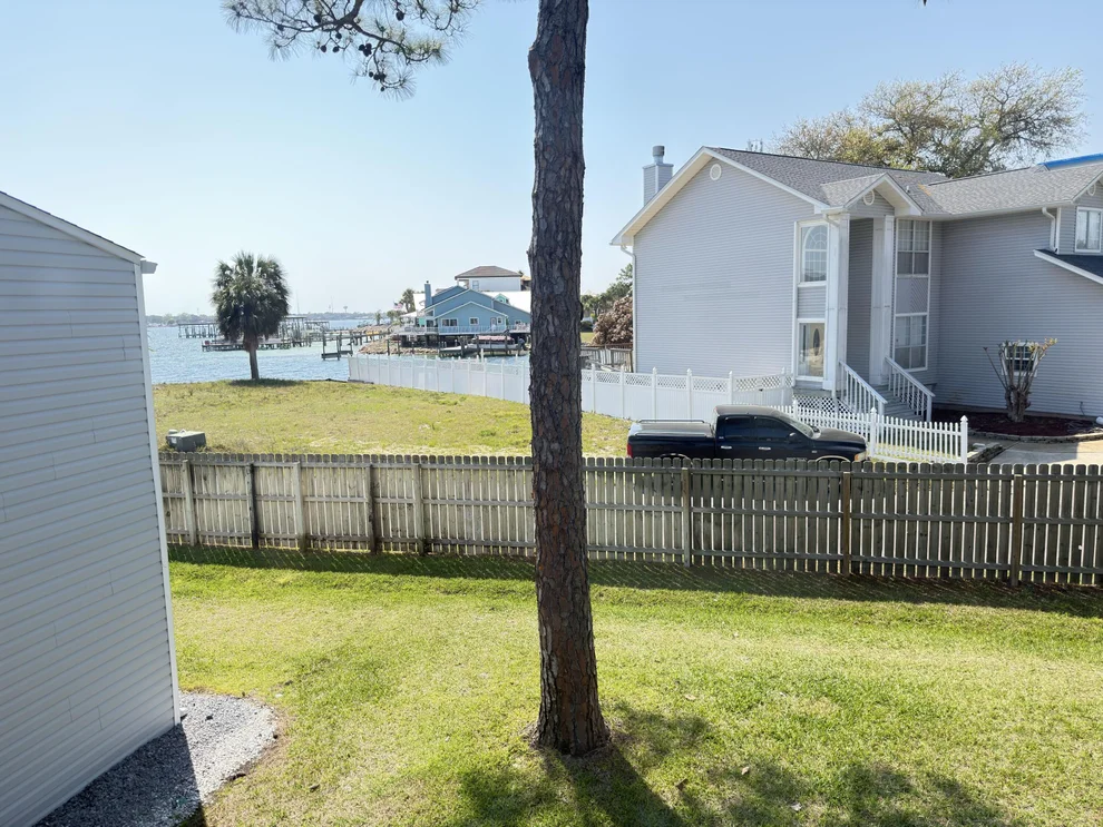 Unit for sale at 101 Old Ferry Road, Shalimar, FL 32579